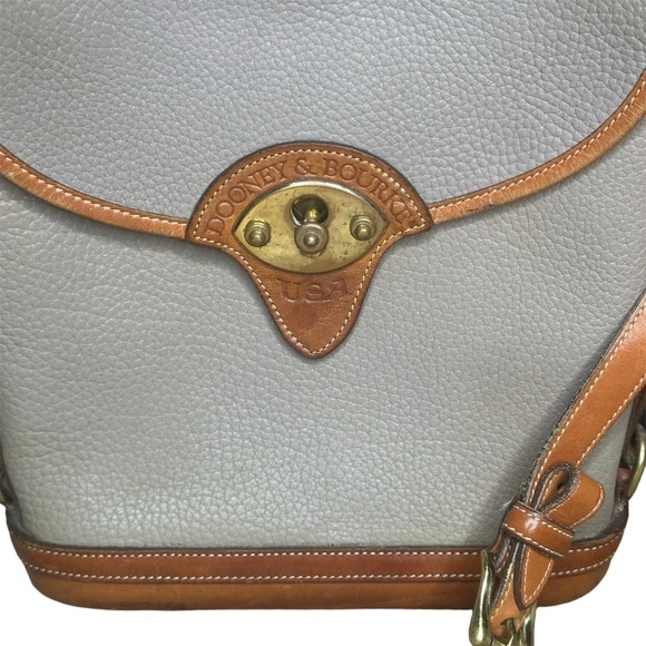 Vintage Dooney & Bourke Cavalry Spectator Bag pebbled leather - Picture 2 of 6